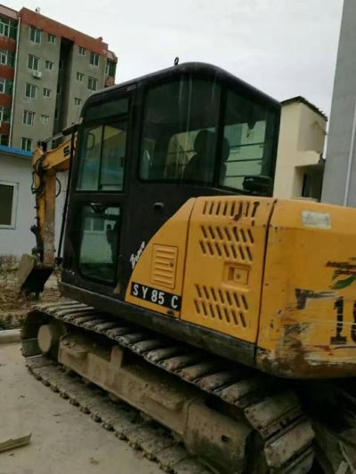 河北省承德市出租76履带式挖掘机