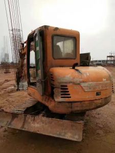 河北省保定市出租XZ60-8履带式挖掘机