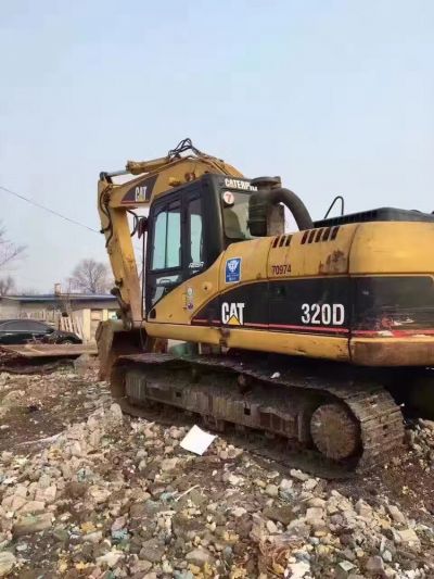 河北省保定市出租320D履带式挖掘机