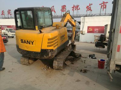 河北省沧州市出租SY55G履带式挖掘机