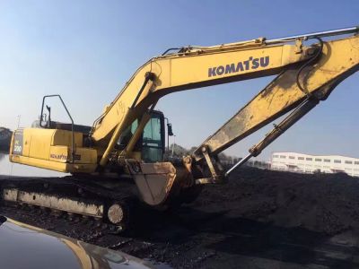 河北省保定市出租200-8履带式挖掘机