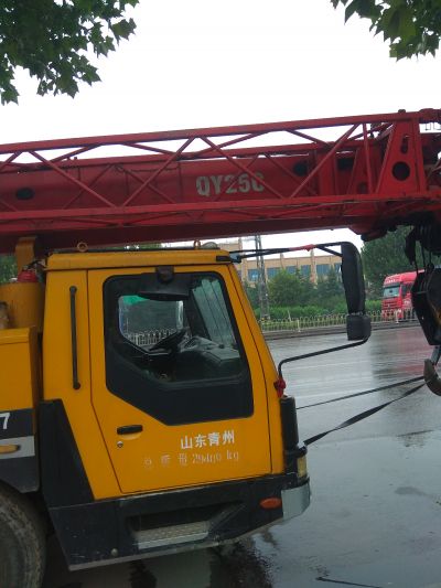 山东省潍坊市出租QY25C汽车起重机