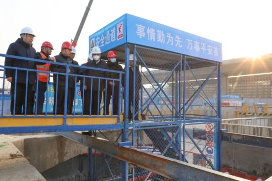 济南重工集团领导督导冬期施工质量安全管理工作
