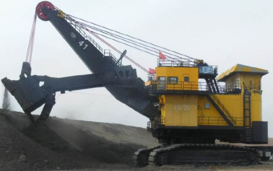 卖2亿重2000吨的世界第一大挖机，中国山西造