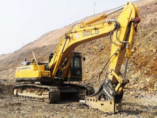 山东临工400挖掘机：工程机械的新标杆