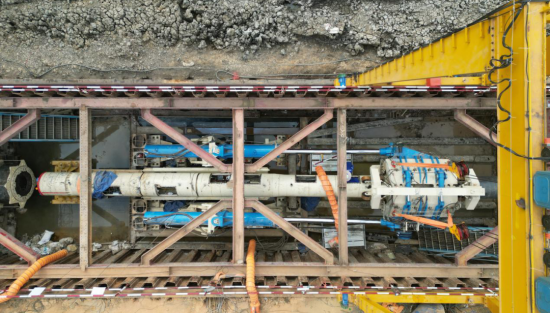 15天<em>掘进</em>840米，精准贯通！ 铁建重工快速铺顶机在泰国项目刷新多项世界纪录