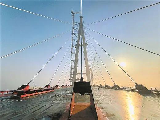 拉起世界跨度最大斜拉桥，柳工<em>欧维姆</em>勇攀中国预应力巅峰！