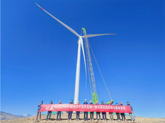 海拔5092米！中联重科<em>起重机</em>成功吊装又一世界级风电项目首台风机