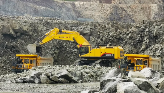 力士德9台99t超大型矿用挖掘机中标某矿山项目