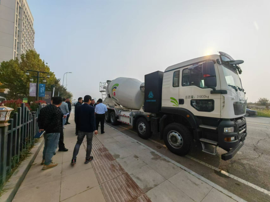 让搅拌更简单丨山推纯电动搅拌车获天津市混凝土协会及行业砼人关注