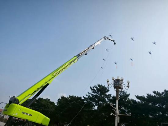 国家盛典背后的科技“擎天柱”：中联重科智能高机完美诠释中国智造