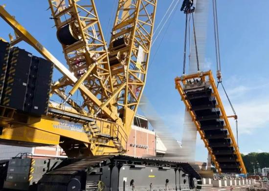 3300吨从从容容！徐工XGC16000现身东南亚，完成海外高端市场严苛实测