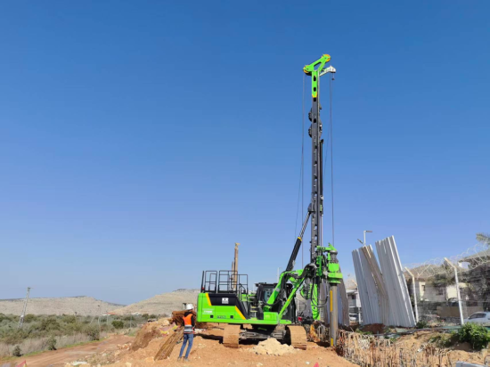 深耕中东拓蓝海 卡底装备筑根基┃泰信卡底KR150C钻机攻克中东复杂地质难题