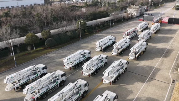 全球！发车！徐工百台混凝土机械发车擂响“开门红”战鼓