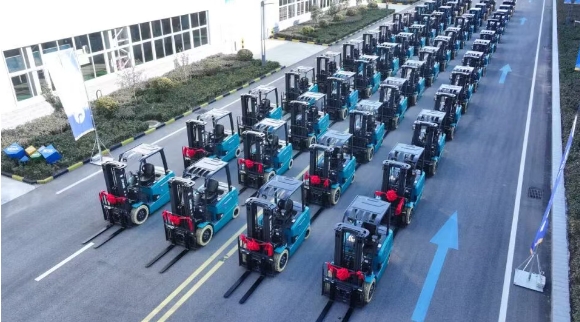 145万台！2025年叉车销量再创历史新高