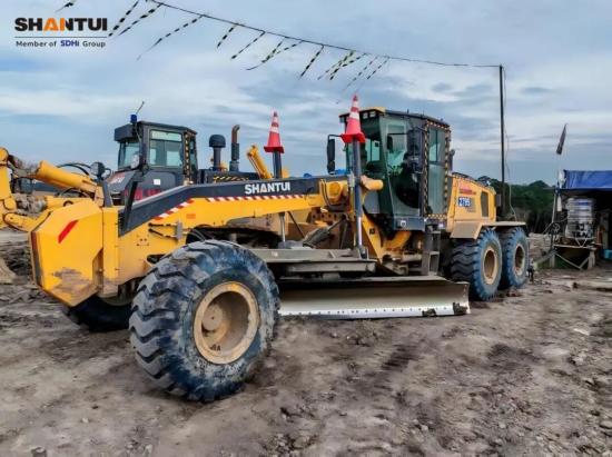 山推 SG27-C6 平地机深耕印尼矿区 ，硬核配置彰显实力！