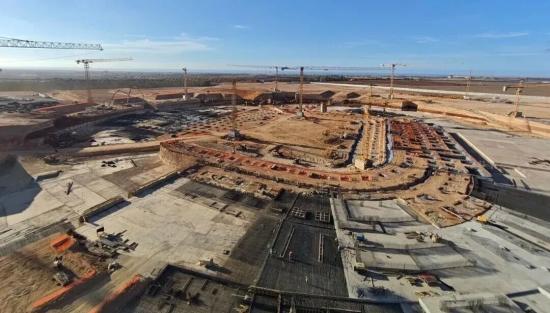 全球最大足球场，徐工参与建造！