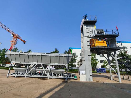 方圆集团新式HZS90D型混凝土搅拌站研制成功