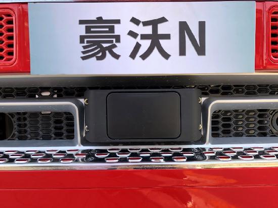 外在与内在的提升 重汽豪沃N7W牵引车分分钟为你保驾护航