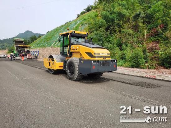 路基壓實：老鐵！看山推C6壓實效果“666”