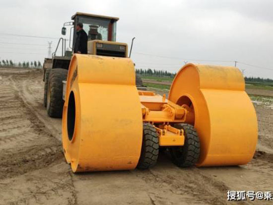 三边冲击压路机价格战背后的秘密