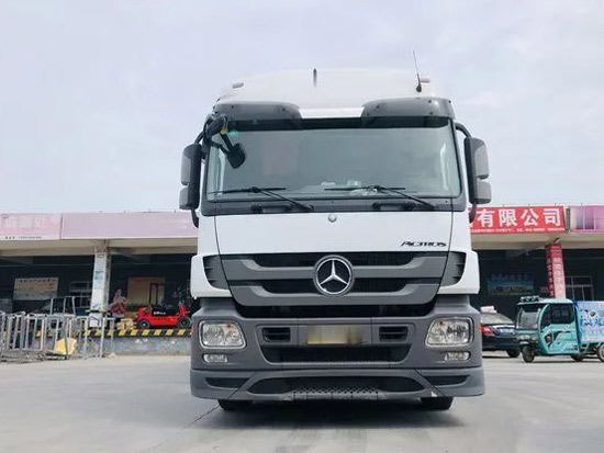 跑了55万公里的奔驰牵引车，车况还这么好，司机是如何做到的？