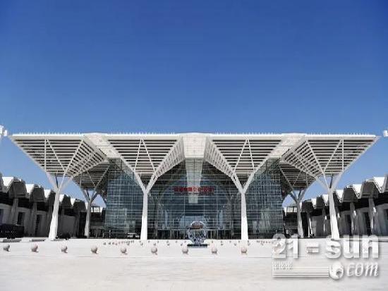 众能联合又一“国字号”巨作！超500台多品类设备助建天津国家会展中心