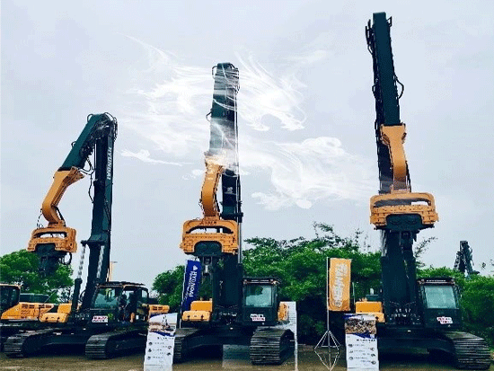 现代打桩机大型专题推介会在常圆满举行