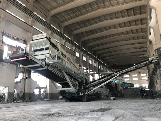 南方路机移动破碎筛分设备应用于杭州建筑垃圾回收利用