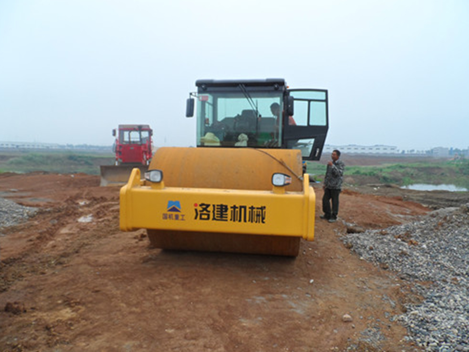 【技巧】压路机道路基层的压实技巧，很接地气，很实用！！