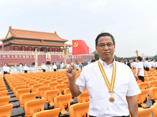荣耀！这位三一人现场观礼！