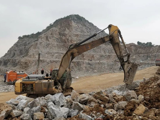 再谈液压破碎锤碎岩机理及应用