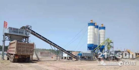 方圆集团稳定土拌和站为绥大高速公路建设贡献力量