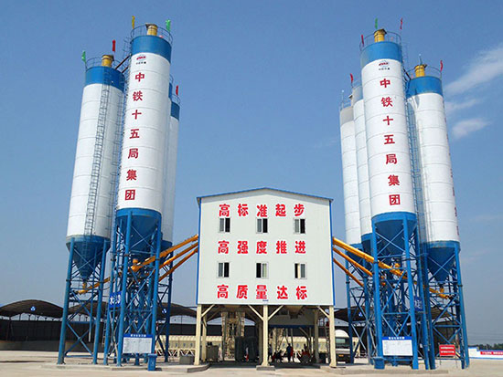 双线混凝土搅拌站，混凝土搅拌站设备包含什么？