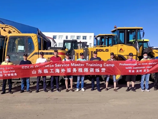 山東臨工研磨技藝提升服務(wù)質(zhì)量！2021年俄羅斯服務(wù)技師訓(xùn)練營(yíng)開(kāi)課