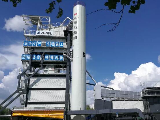 沥青搅拌站出现待料<em>溢料</em>现象要怎么办？别慌，这里有原因分析及解决建议！