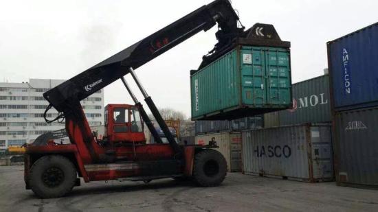 正面吊市场潜质巨大 国内巨头争相介入推动国产港机迅速发展