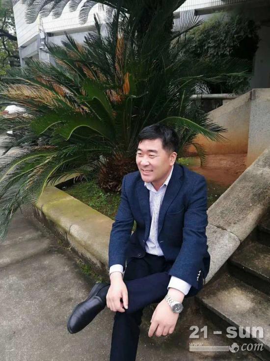 他靠三一旋挖钻，由潍坊走向全国