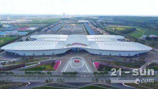 华铁大黄蜂助力长春中韩城市馆顺利竣工