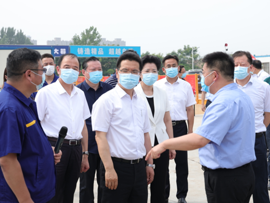 打造高端智能化新标杆！代市长王剑锋调研徐工