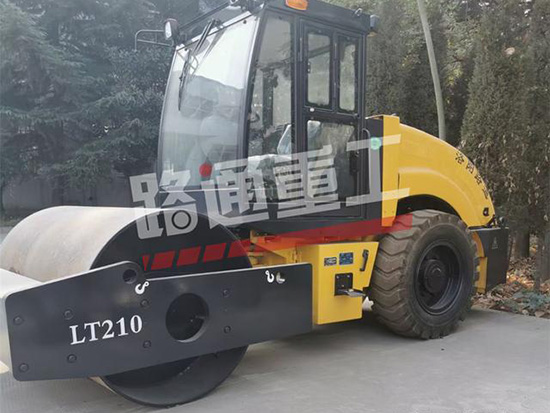 省力又性能耐用！10吨压路机不能错过这款！