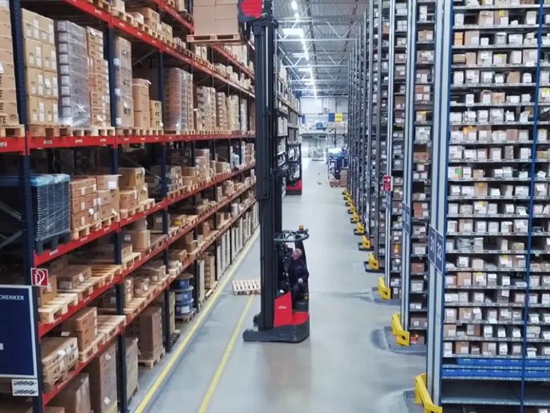 林德叉车助力德国铁路现代物流发展