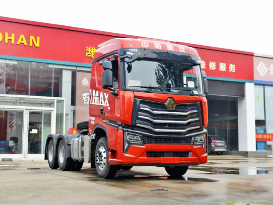 510马力配16挡，全新内饰外观，详解重汽豪沃MAX新款牵引车