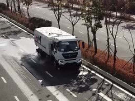 新品来袭 | 又快又能扫，高速洗扫车“高速”来袭