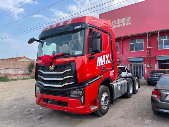 全国首台！中国重汽豪沃MAX交车啦！