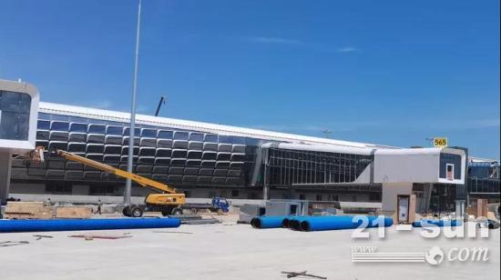 南海畔，徐工高空作业平台玩转宝安机场