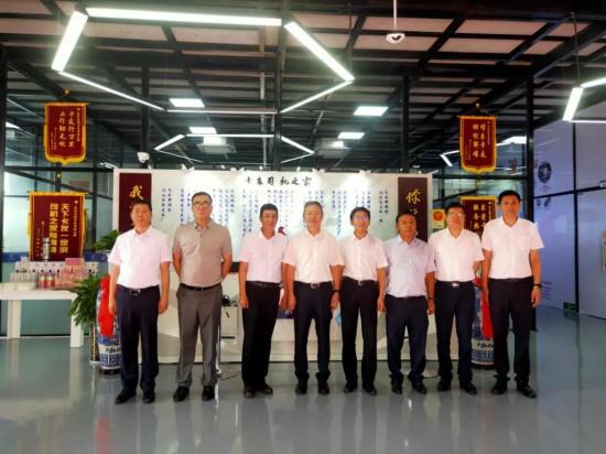 走近客户，倾听心声，一汽解放领导深入卡车司机之家开展工作调研