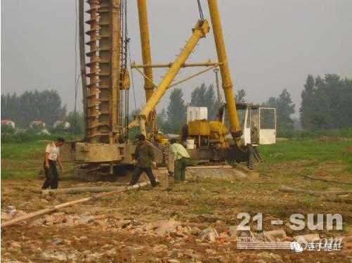 长螺旋钻孔压灌混凝土桩适用什么建筑桩基础？