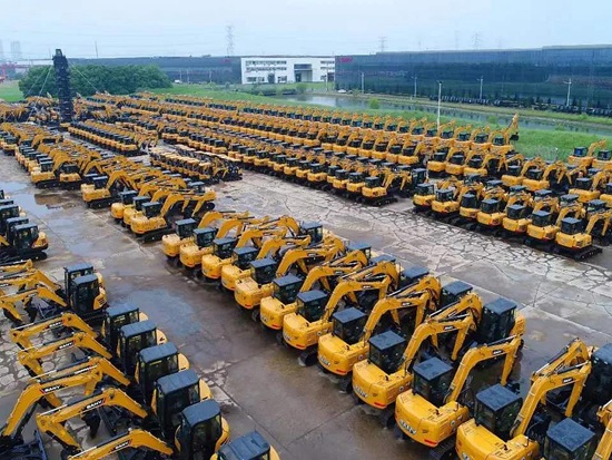 8月挖掘机销量环比上升 累计销量保持稳定增长