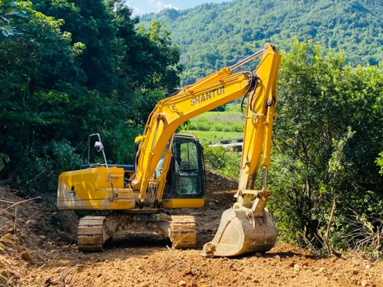 山推：十年前湊錢買挖機受挫，如今62歲的他靠啥年入百萬？